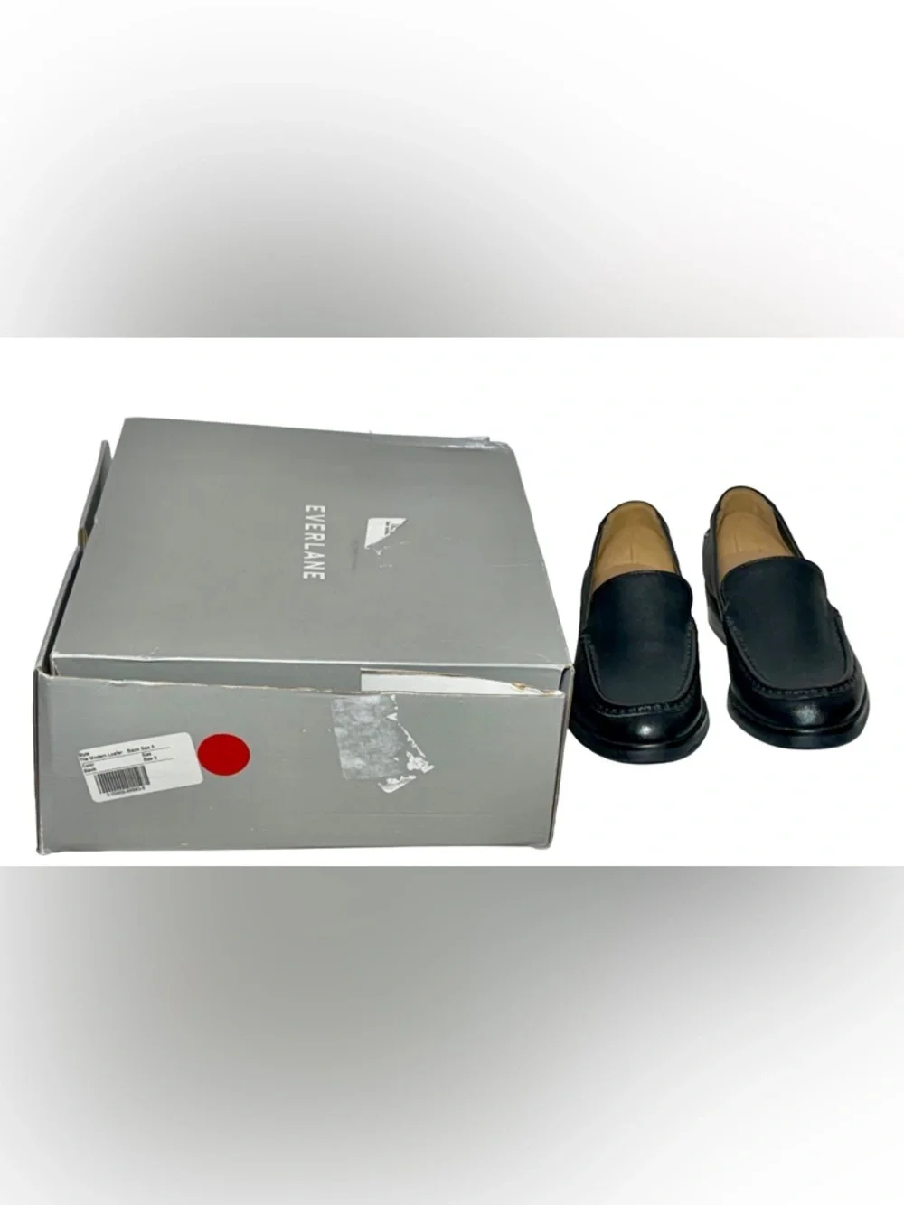 NIB Everlane The Modern Loafer in Black, Genuine Leather, Tapered Toe, Size 5 - Picture 14 of 16